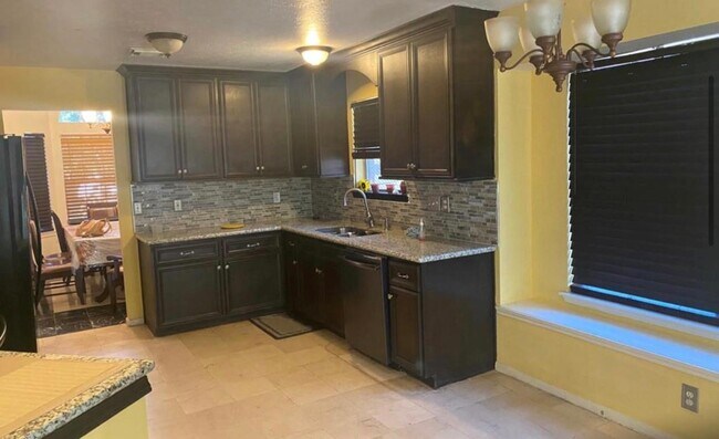 Photo - 10443 N Shadowdale Dr