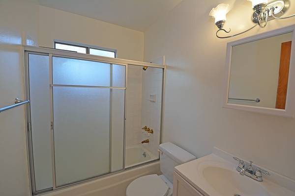 Photo - 8920 Haddon Ave