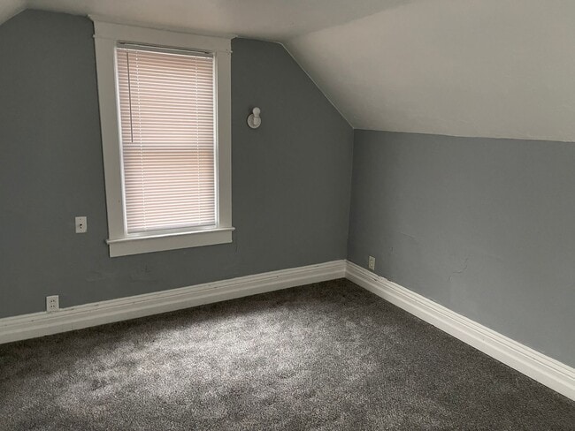 Photo - 2257 S 10th St