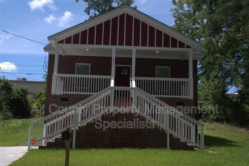Photo - 5111 Spalding Ave