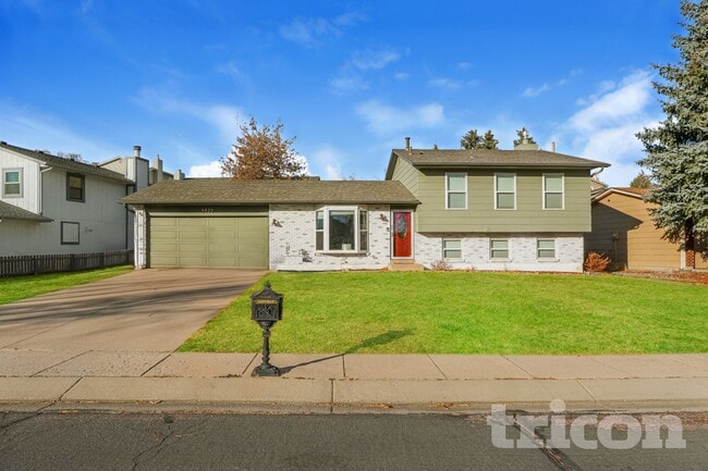 Building Photo - 5522 Buckskin Pass Dr N