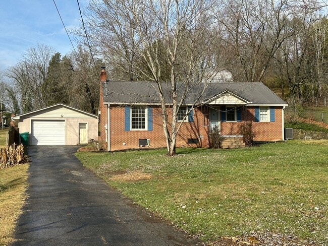 Photo - 3 Bdrm/1 Bath Brick Home  Kingsport TN