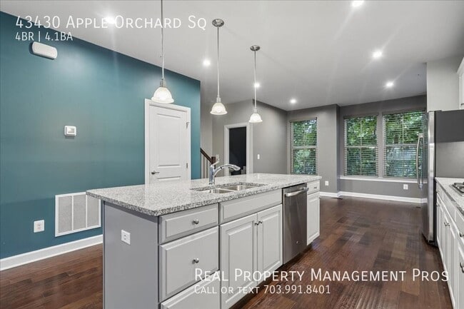 43430 Apple Orch Sq
