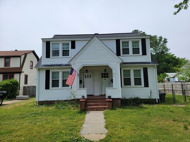 Photo - 69 Greenbriar Ave