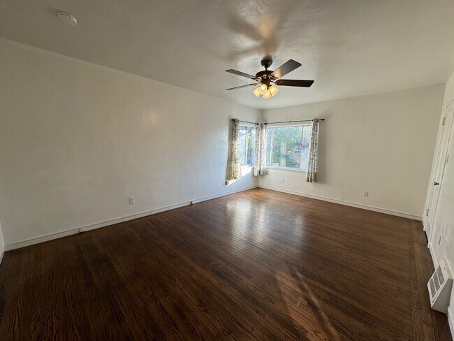 Photo - 1047 Santa Clara Ave Unidad 2
