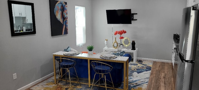 Photo - 532 Cesar E. Chavez Pkwy Unit B