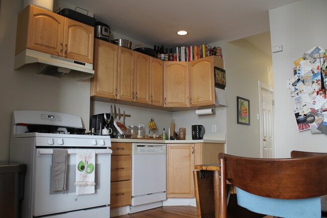 Photo - 18 Portsmouth St Apartments Unit 1