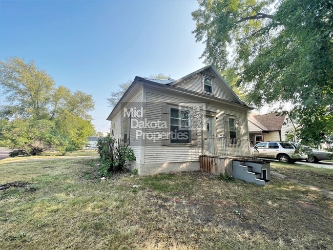 Photo - 1200 E 3rd-2 Bedroom house