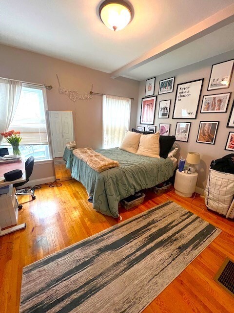 Photo - 214 W 5th St Apartment Unit 1