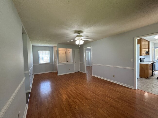 Photo - 3106 Apple Valley Ln