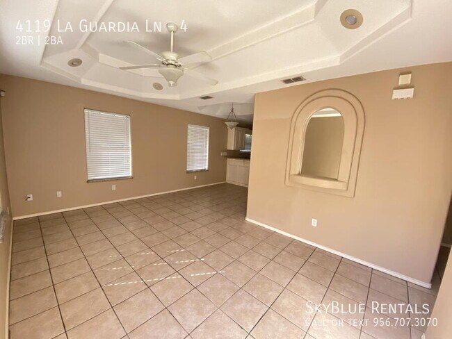 Photo - 4119 W La Guardia Ln Unit 4