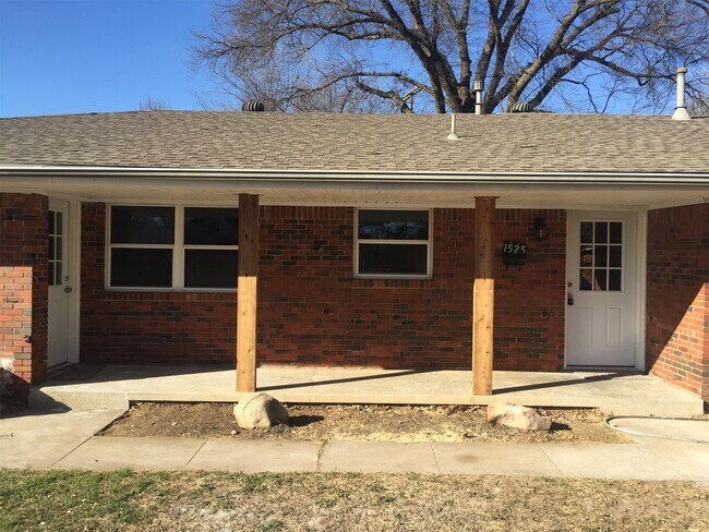 Photo - 1525 Ann Arbor Dr
