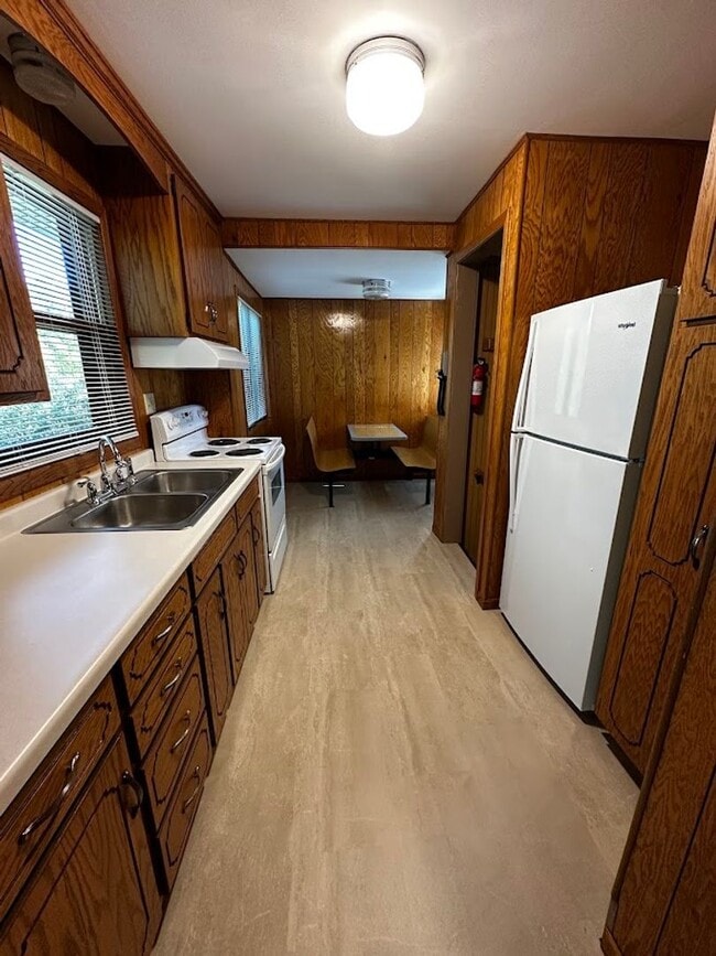 Photo - 3 Bedroom, 1 Bathroom Single Family Home - Staples