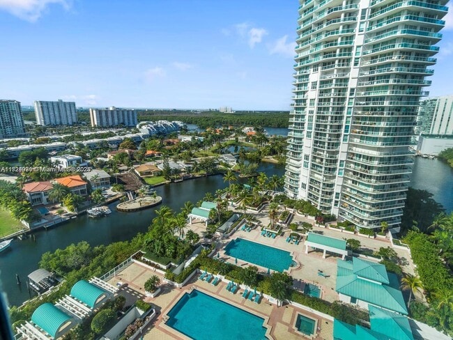 Building Photo - 16400 Collins Ave Unit 942