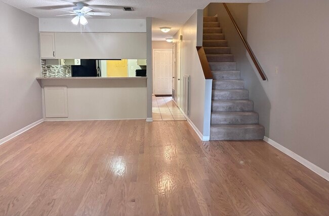 Building Photo - 345 Woodham Ct