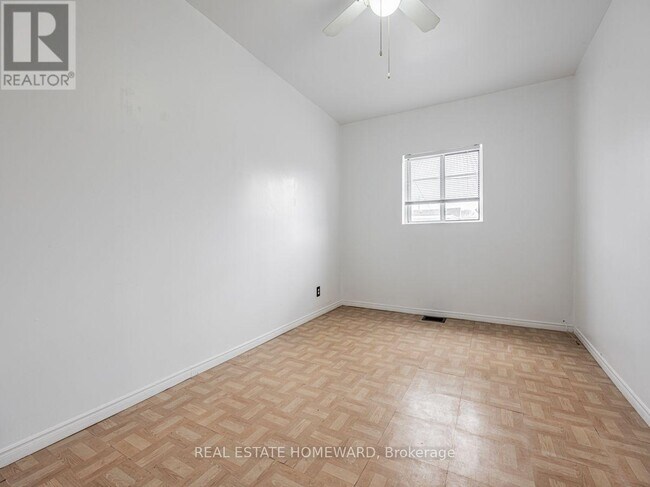 Photo - 2438 Danforth Ave