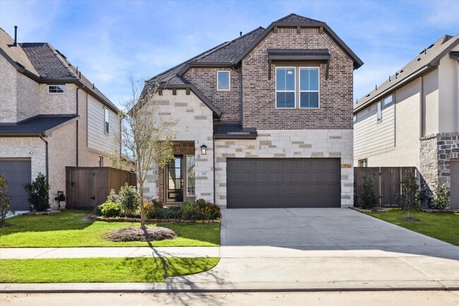 Photo - 127 Nightshade St