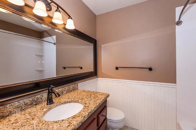 Photo - 31 Elton Ridge Ct NW
