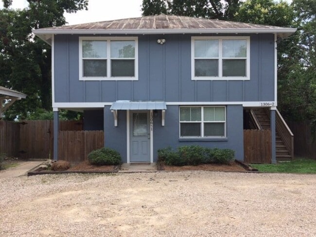 Building Photo - 1306 N Martin Luther King Jr Blvd. Unit 1