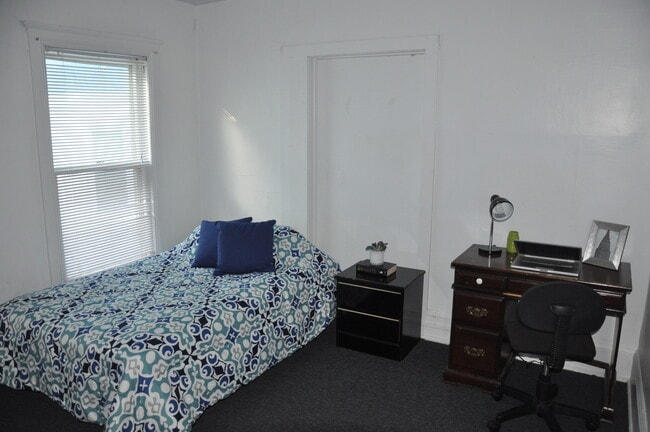 Photo - 116 Ferris Pl