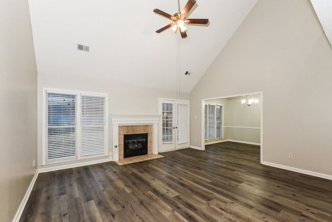 Photo - 9254 Chalkwell Ave