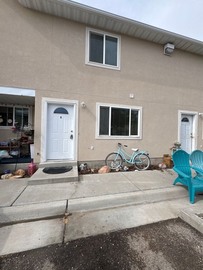 Shadow Rock Villas- H - Shadow Rock Villas- H Apartment Unit H