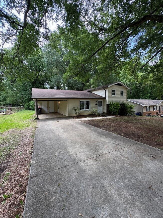 Photo - For Rent – Charming 4BR Home in Ardmore Area!
