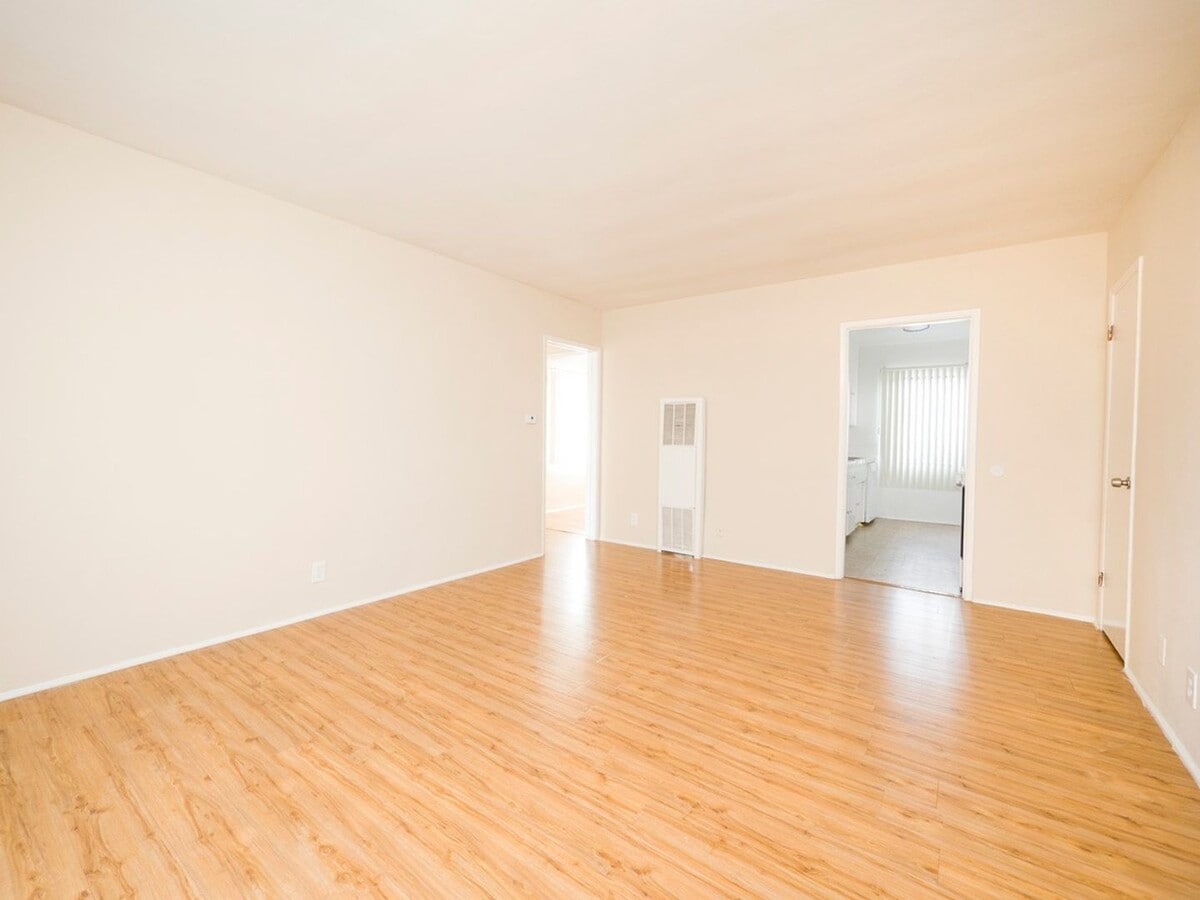 Photo - 6538 Fountain Ave