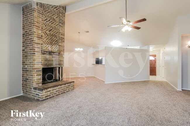 4403 Pineville Ln