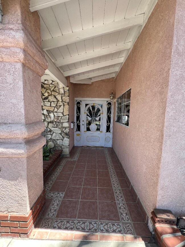 Photo - 10210 Hayvenhurst Ave