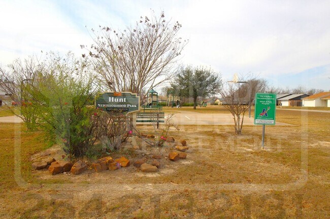 Photo - 2302 Hunt Dr Unit B