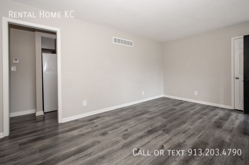 Photo - 942 S 57th St