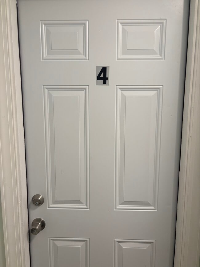 Photo - 5402 3rd St NW Unidad 4