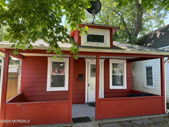 Building Photo - 405 1/2 Brinley Ave