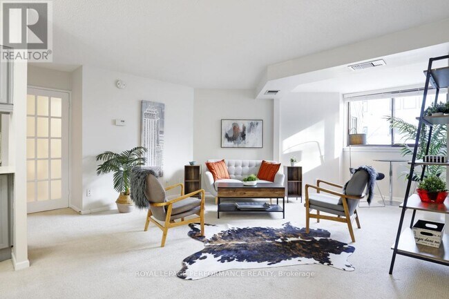 Photo - 142 Waverley St Unit 2D