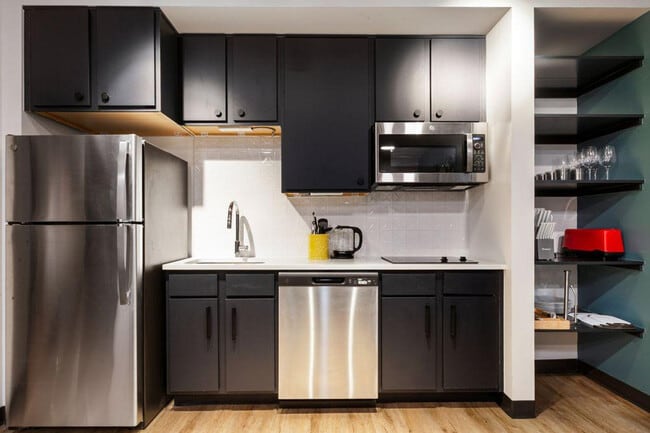 Photo - 611 Commerce St Unit ID1267075P