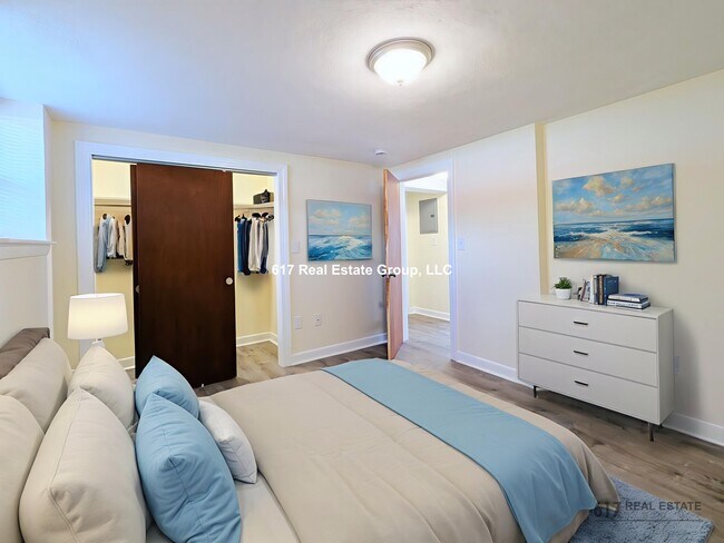 Photo - 160 N Beacon St Unidad 1A