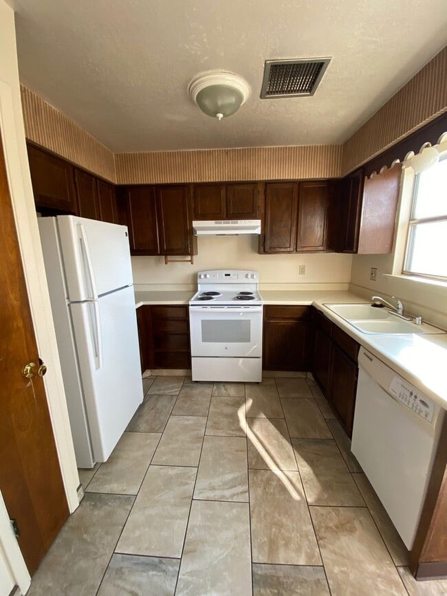 Photo - Cute 2 Bedroom/2 Bathroom Condo off Branson Ave.