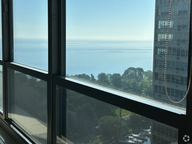 Building Photo - 3550 N Lake Shore Dr Unit 2525 Rental