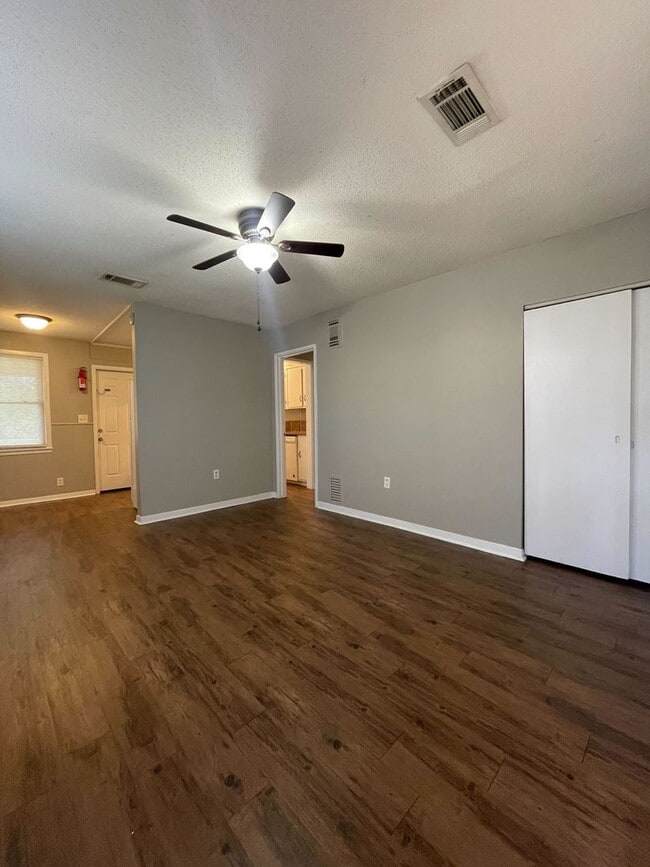 Photo - 1133 Beechdale Rd