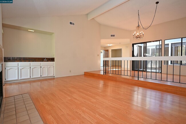 Photo - 200 Powhattan Ct