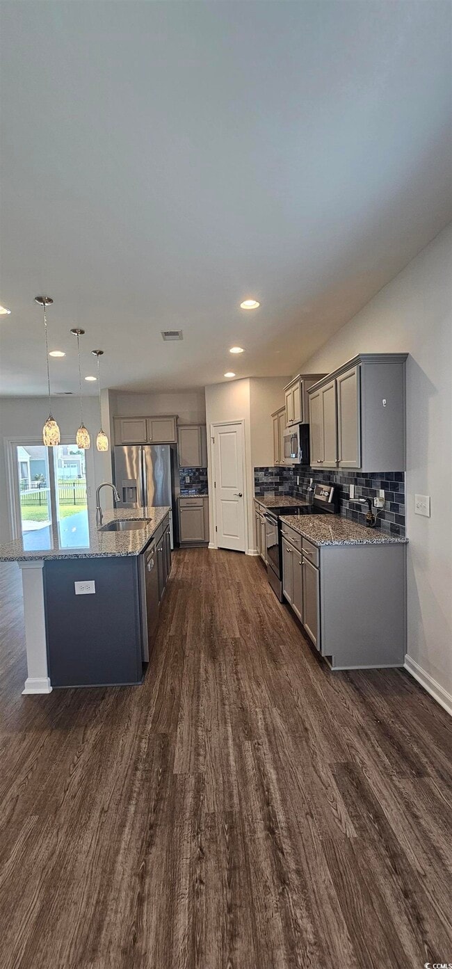 Photo - 5039 Gladstone Dr