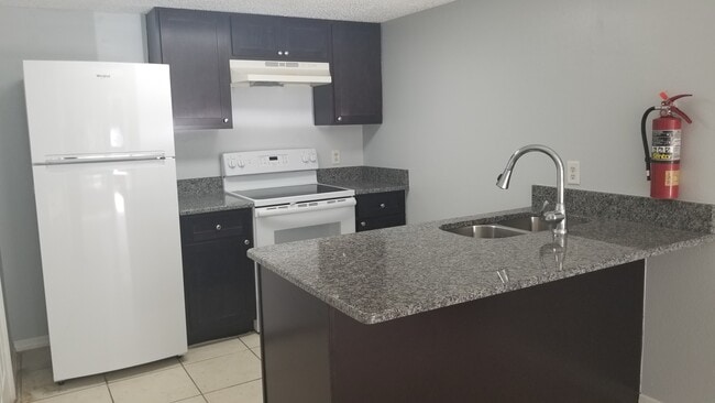 Photo - 7949 Pinehurst Dr Unit 7949 PINEHURST DR
