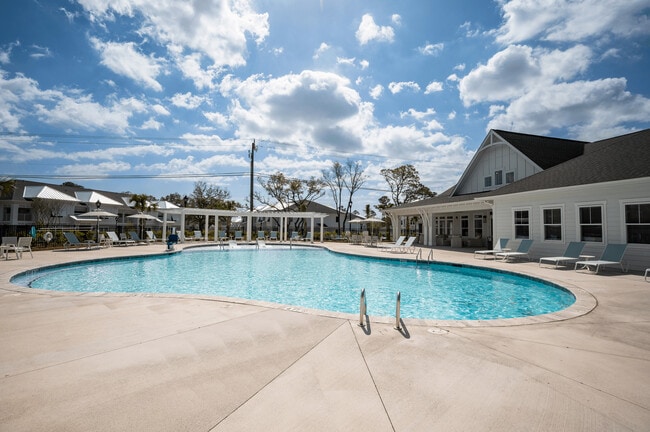 Beaumont Oaks at Porters Neck Apartments & Townhomes