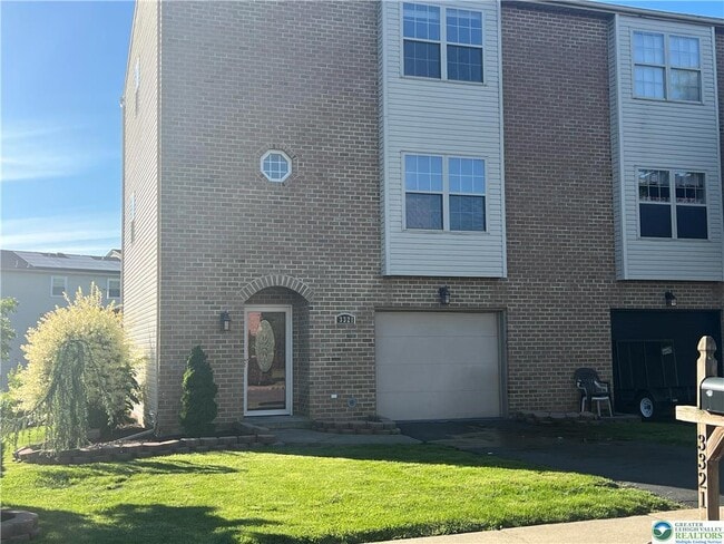 Photo - 3321 Carl Dr House
