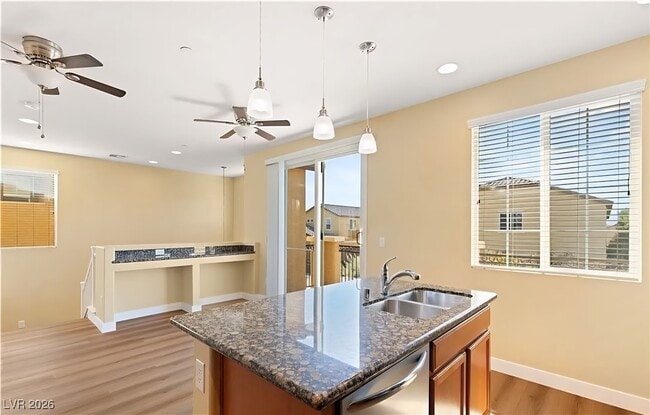 Photo - 1156 Via Laterna