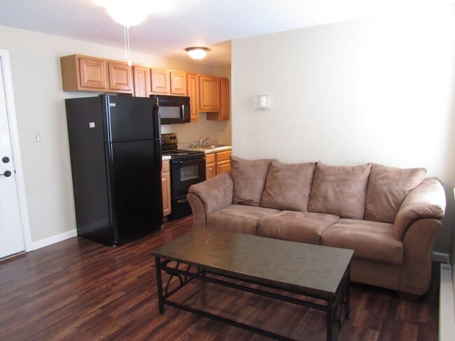 Building Photo - 1100 RES Rental