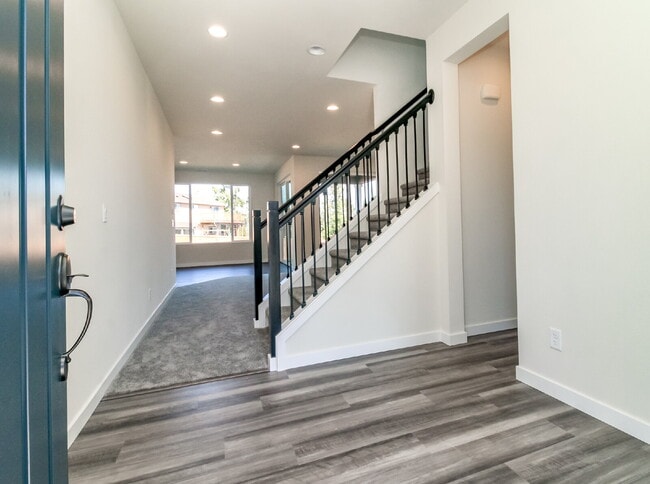 Photo - Scenic Auburn Living with Modern Comfort & Easy Seattle/Tacoma Access