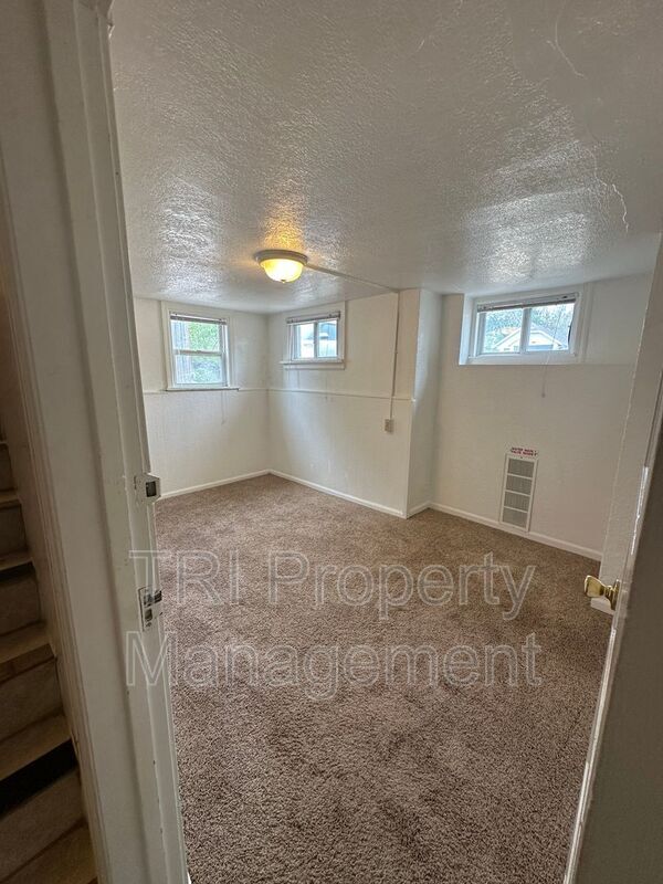 Photo - 2204 9th Ave