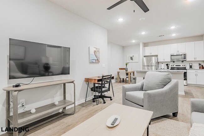 Photo - 1650 Harris Hill Rd Unidad 07-7311